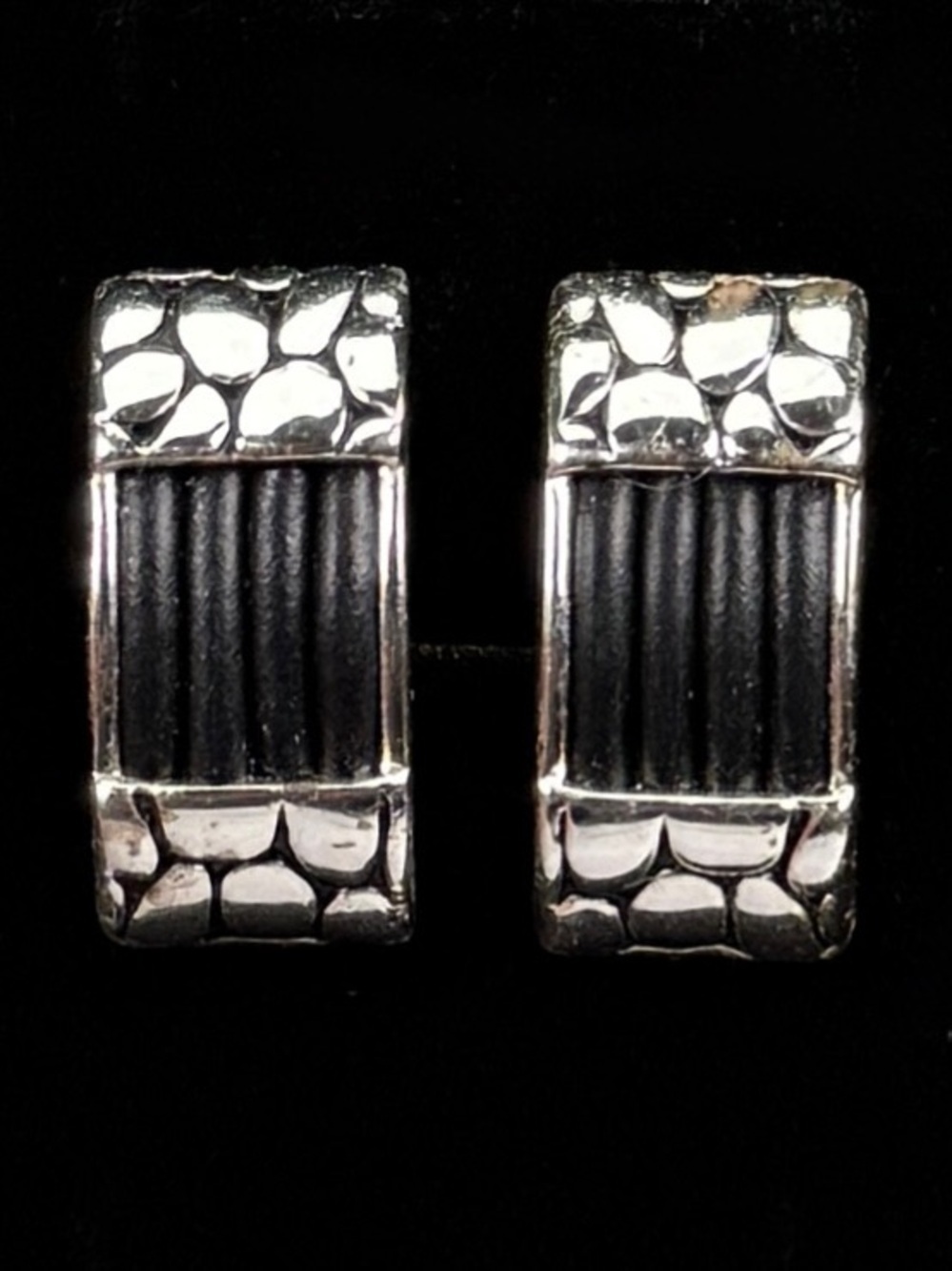 Beautiful vintage Silvertone and black weighted costume clip on earrings